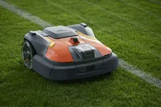 robot orange
